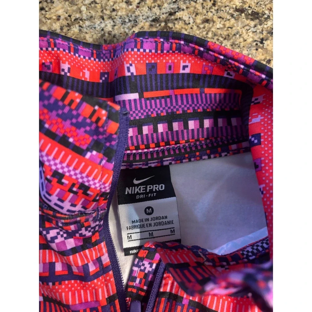 Nike Pro Dri-FIT Womens Quarter Zip Pullover Purple Pink Geometric Pattern M‎